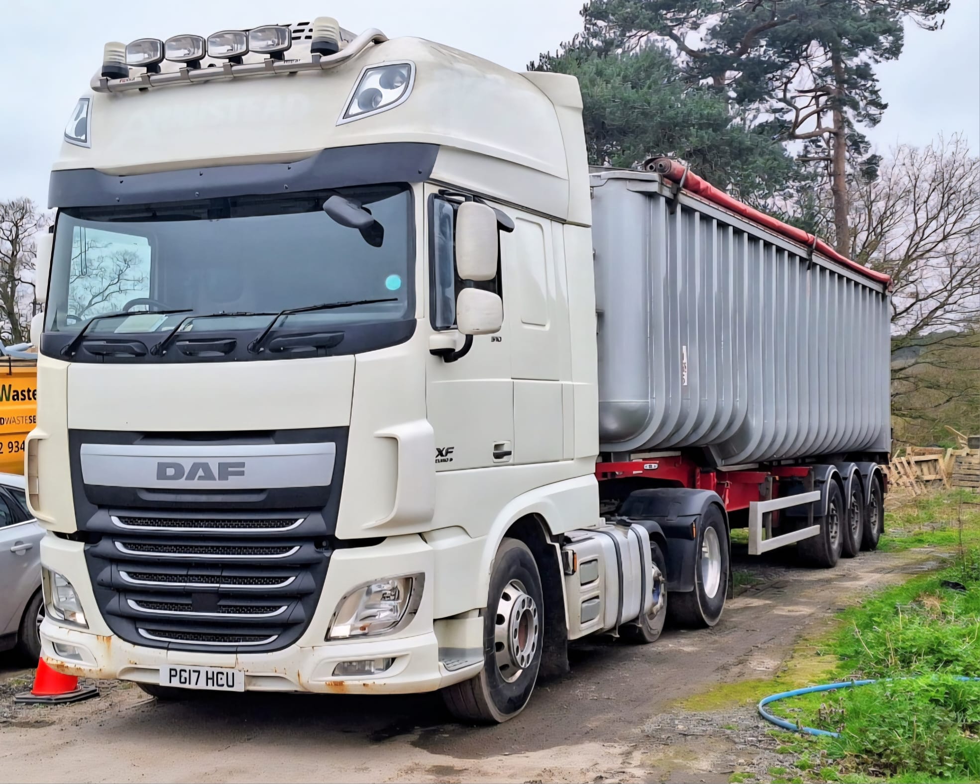 2017 DAF XF 6x2 + Tipping Trailer PG17 HCU