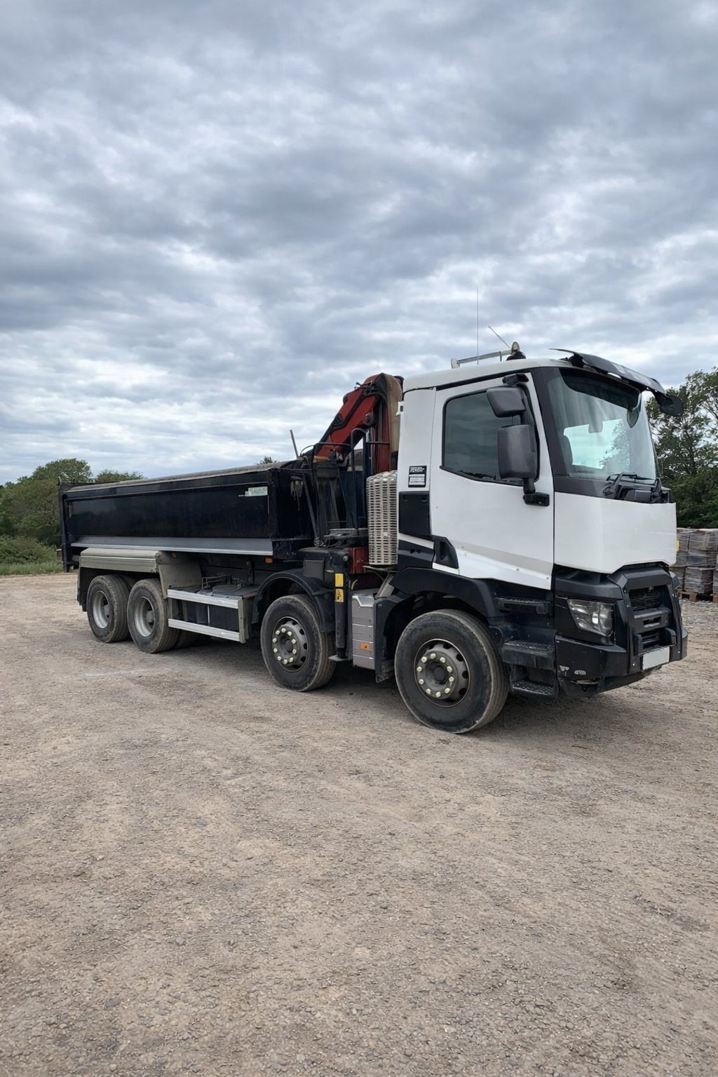 2015 Renault grab lorry